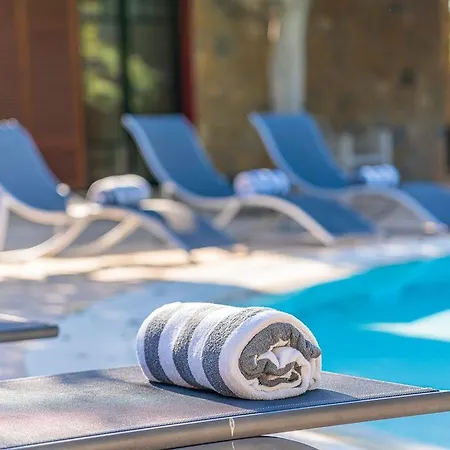 Lux A Luxury 5 Bedroom A Great Location Vilamoura