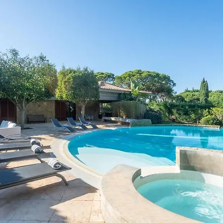 Villa Lux A Luxury 5 Bedroom A Great Location *