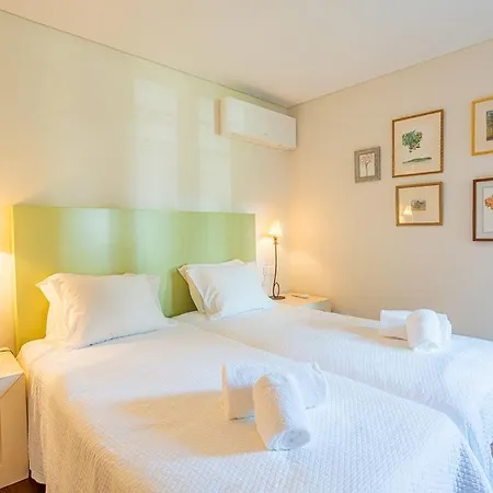 Lux A Luxury 5 Bedroom A Great Location Villa