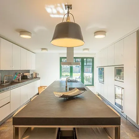 Lux A Luxury 5 Bedroom A Great Location Vilamoura