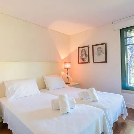 Lux A Luxury 5 Bedroom A Great Location Villa *