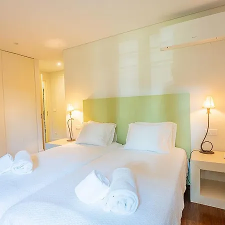 Lux A Luxury 5 Bedroom A Great Location Villa